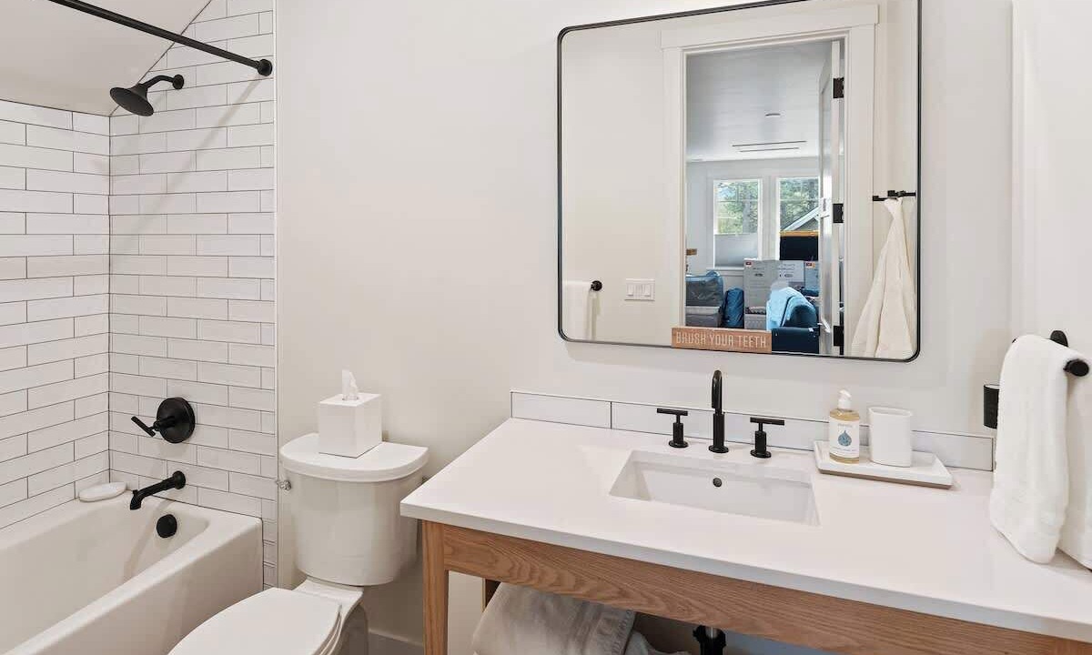 Photo of Bathroom in Dover Bay