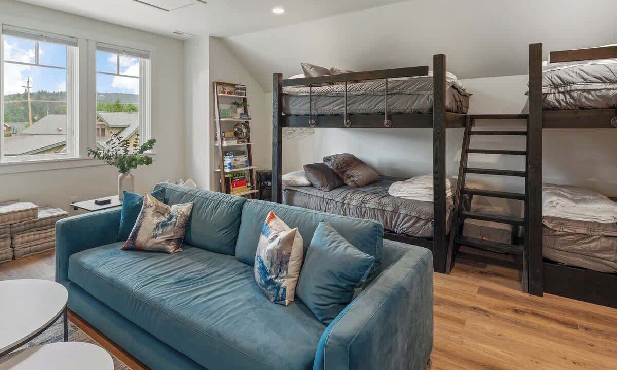 Photo of Bedroom in Dover Bay