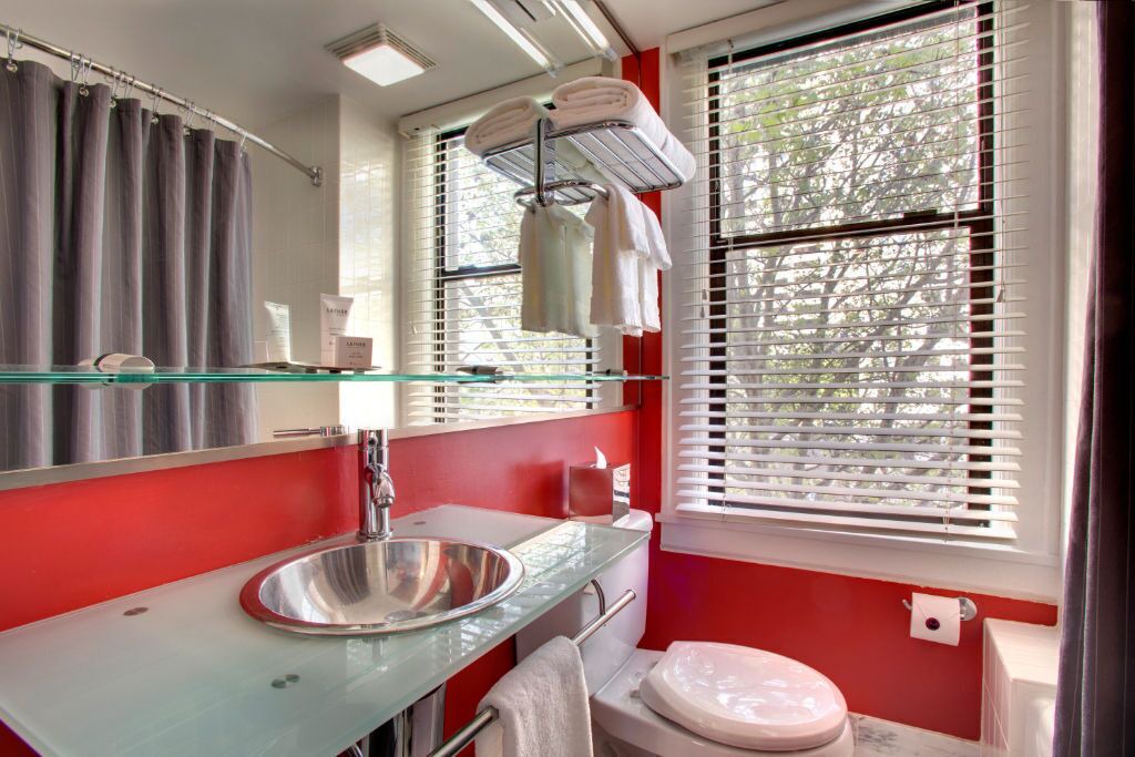 Photo of Bathroom in Belltown