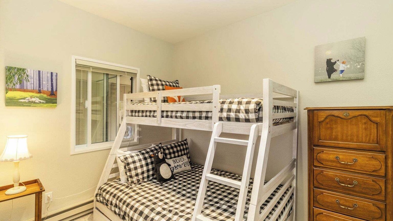 Photo of Bedroom in Elkhorn Village