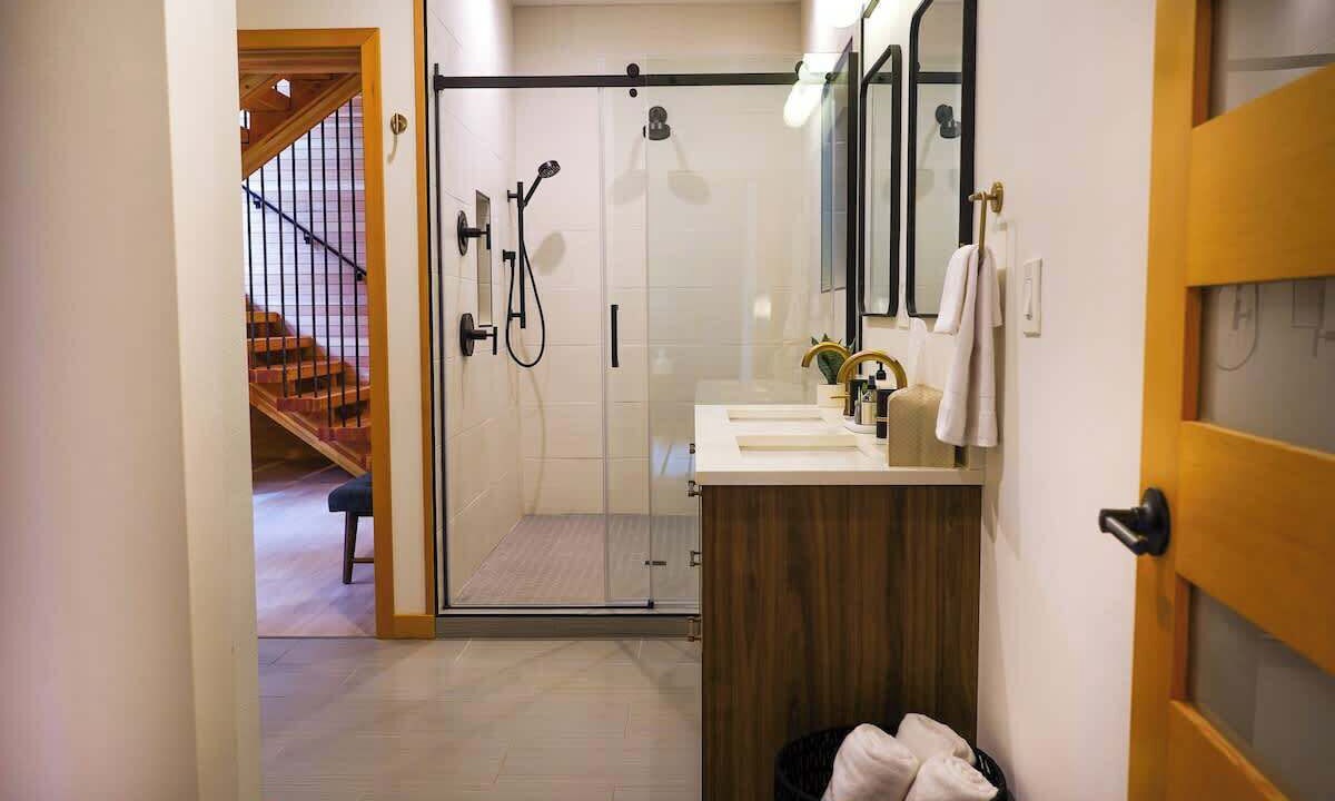 Photo of Bathroom in Glacier
