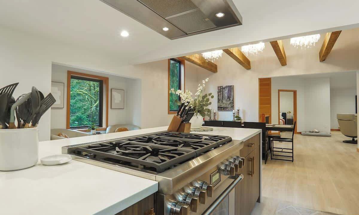 Photo of Kitchen in Glacier