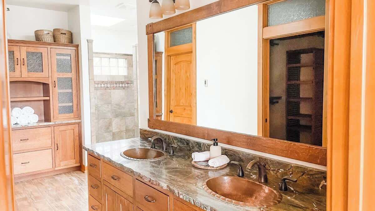Photo of Bathroom in Ashland