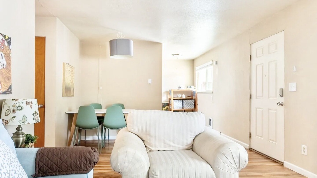 Photo of Livingroom in Lakewood