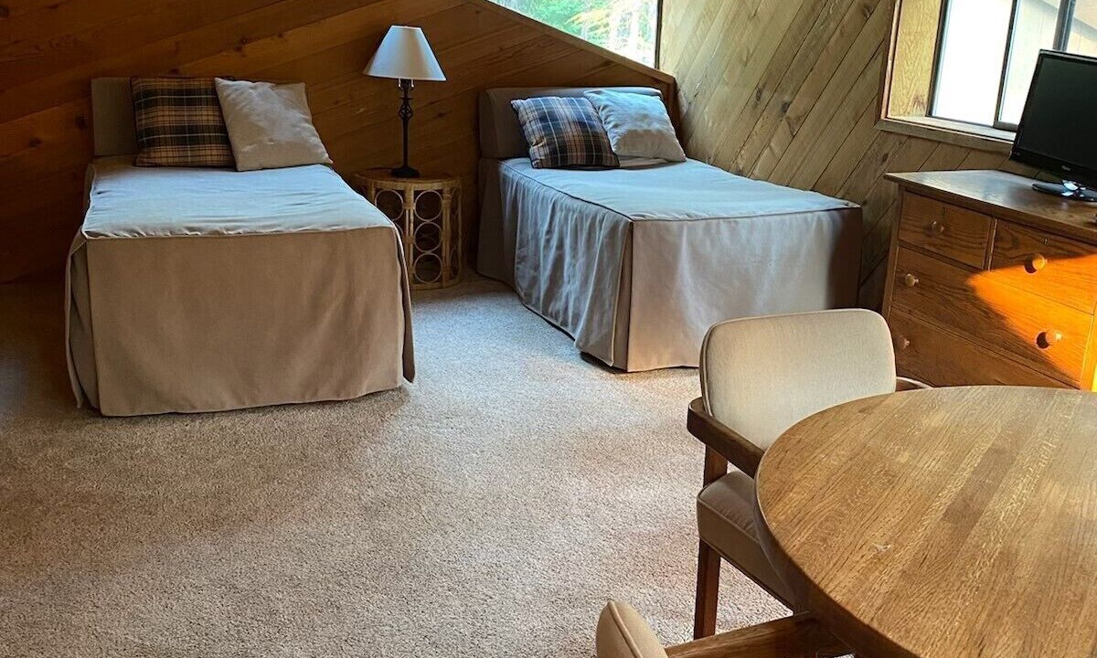 Photo of Bedroom in Black Butte Ranch