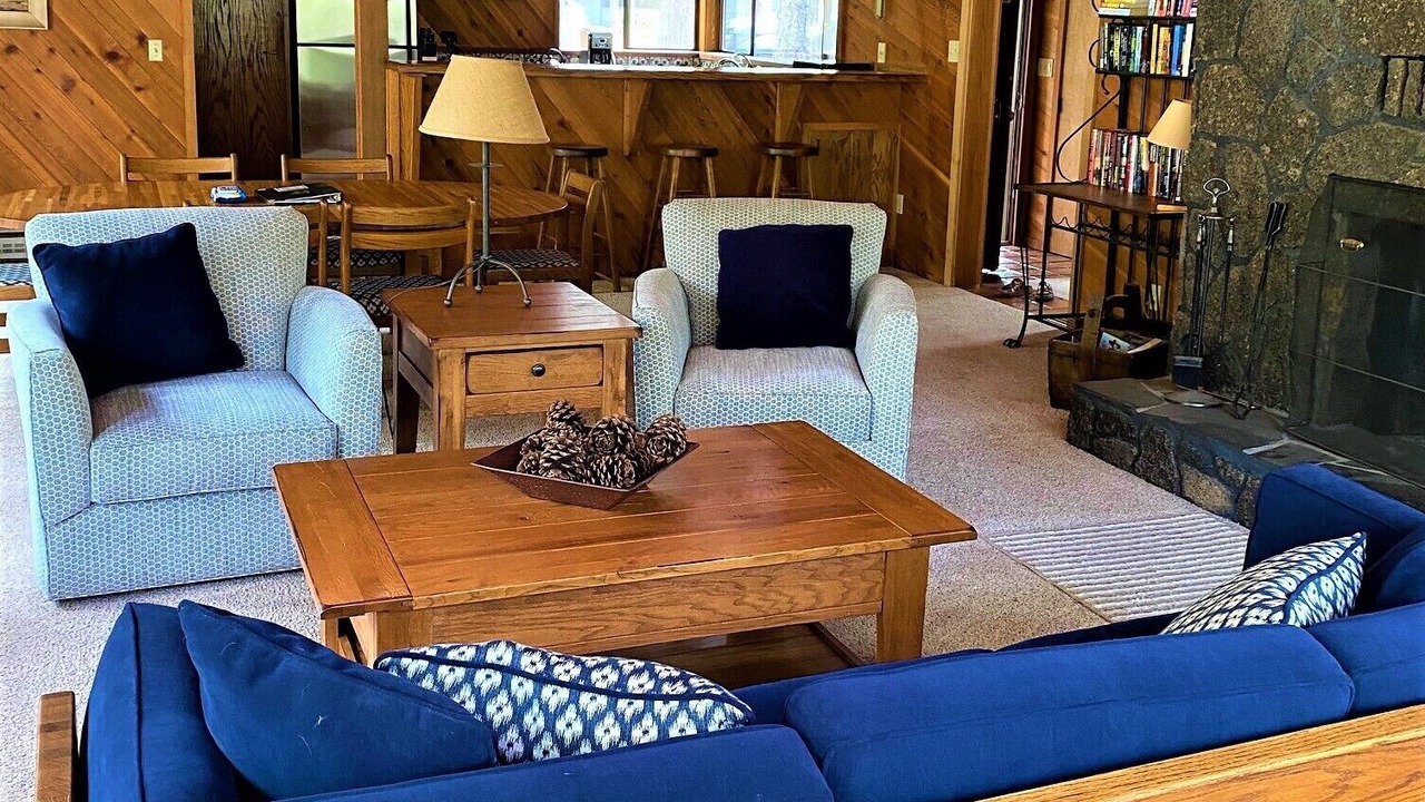 Photo of Livingroom in Black Butte Ranch