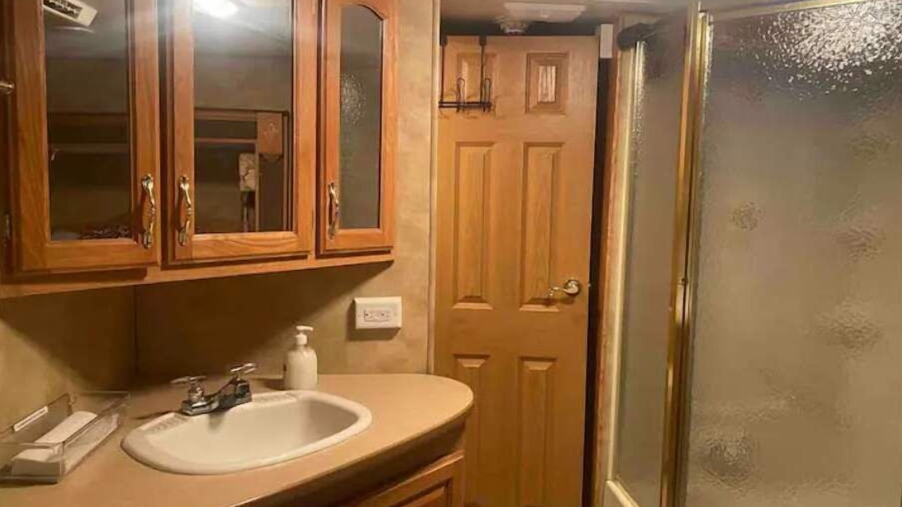 Photo of Bathroom in Swanlake