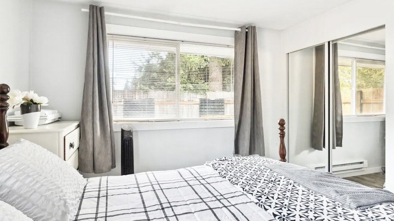 Photo of Bedroom in Lakewood