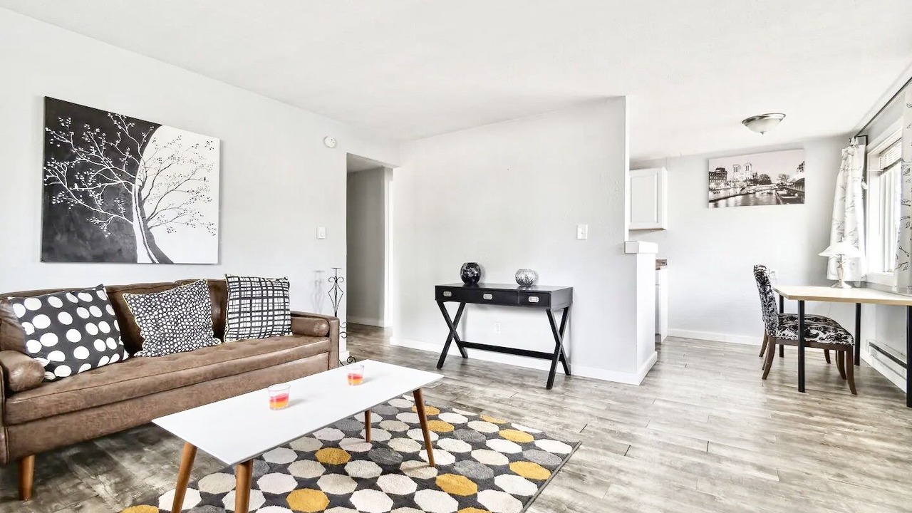 Photo of Livingroom in Lakewood