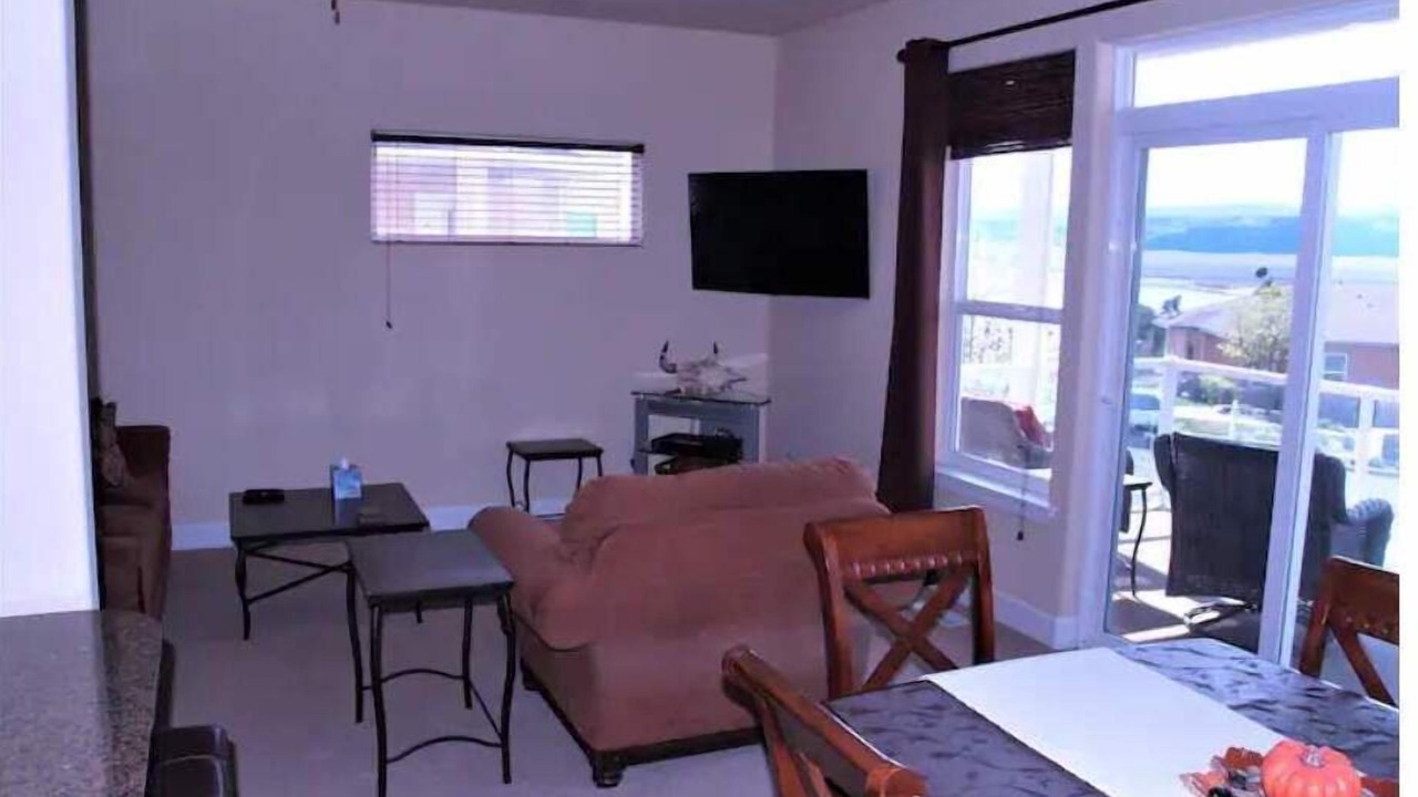 Photo of Livingroom in Quincy