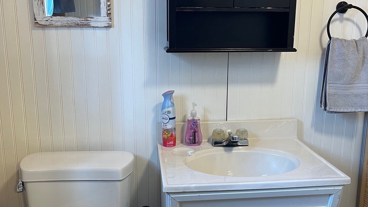 Photo of Bathroom in Idaho City