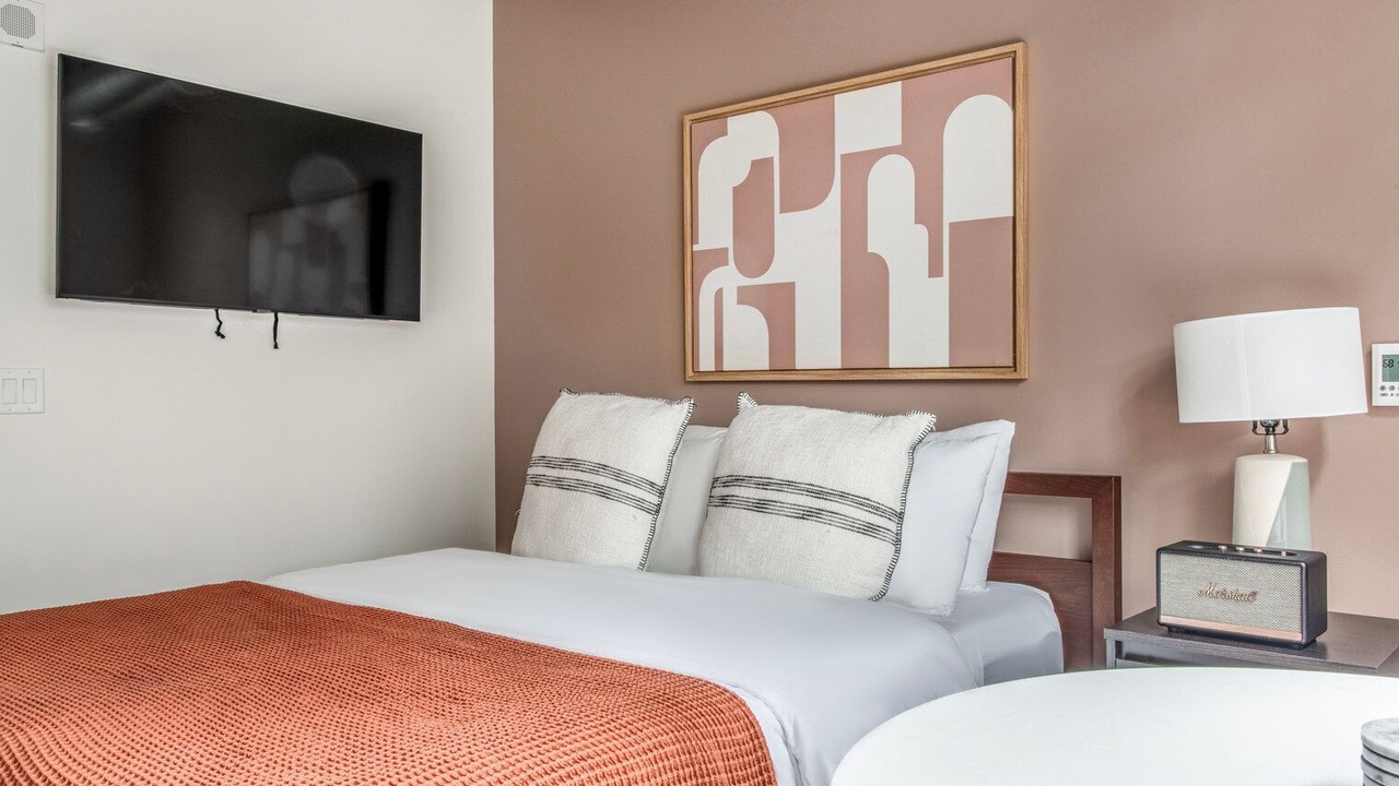 Photo of Bedroom in Cascade