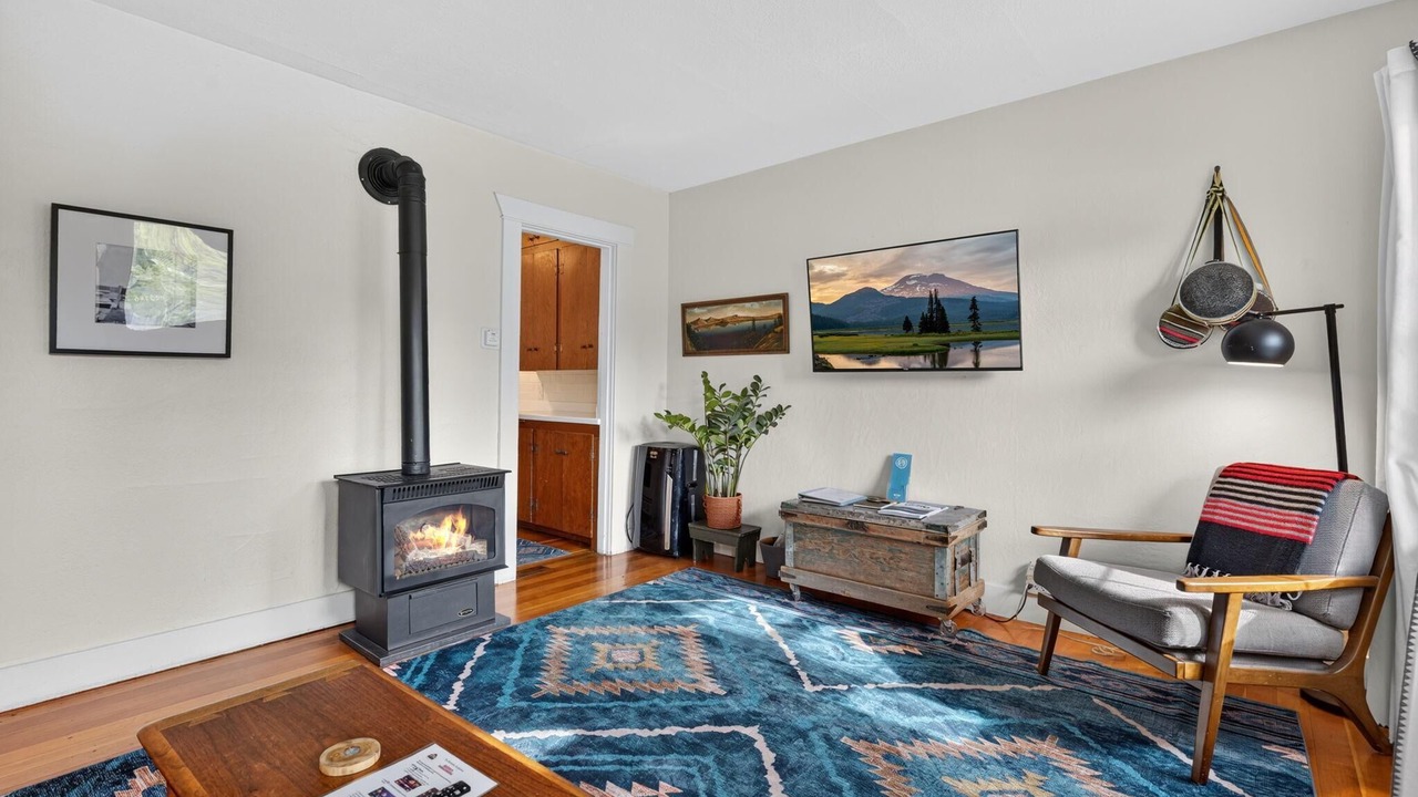 Photo of Livingroom in Old Bend
