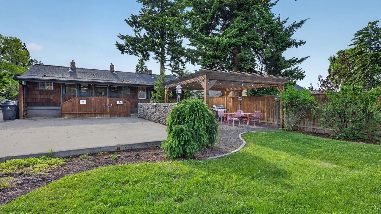 Photo of Outdoor in Old Bend