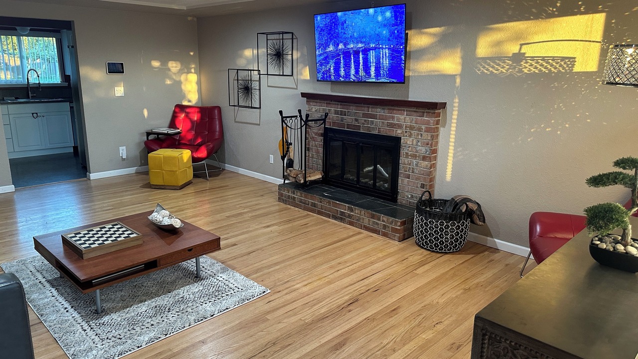 Photo of Livingroom in South End