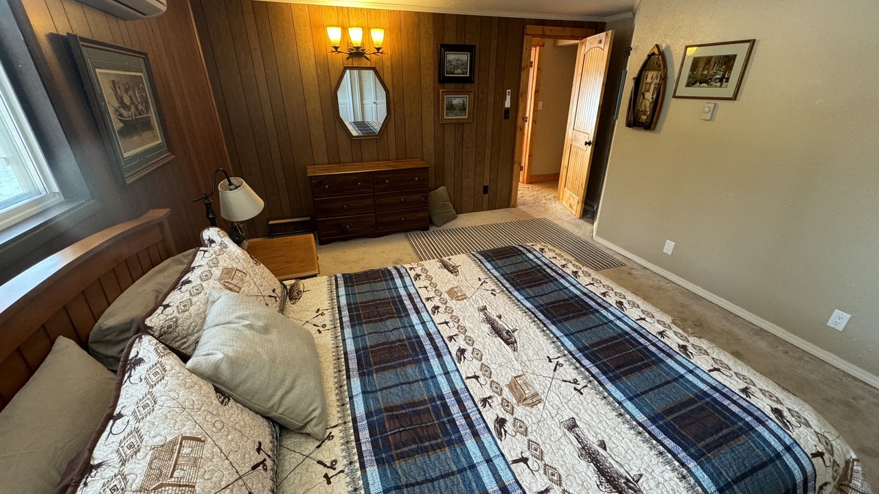 Photo of Bedroom in Sagle