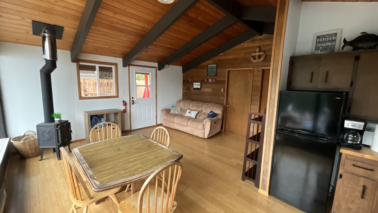 Photo of Livingroom in Port Angeles
