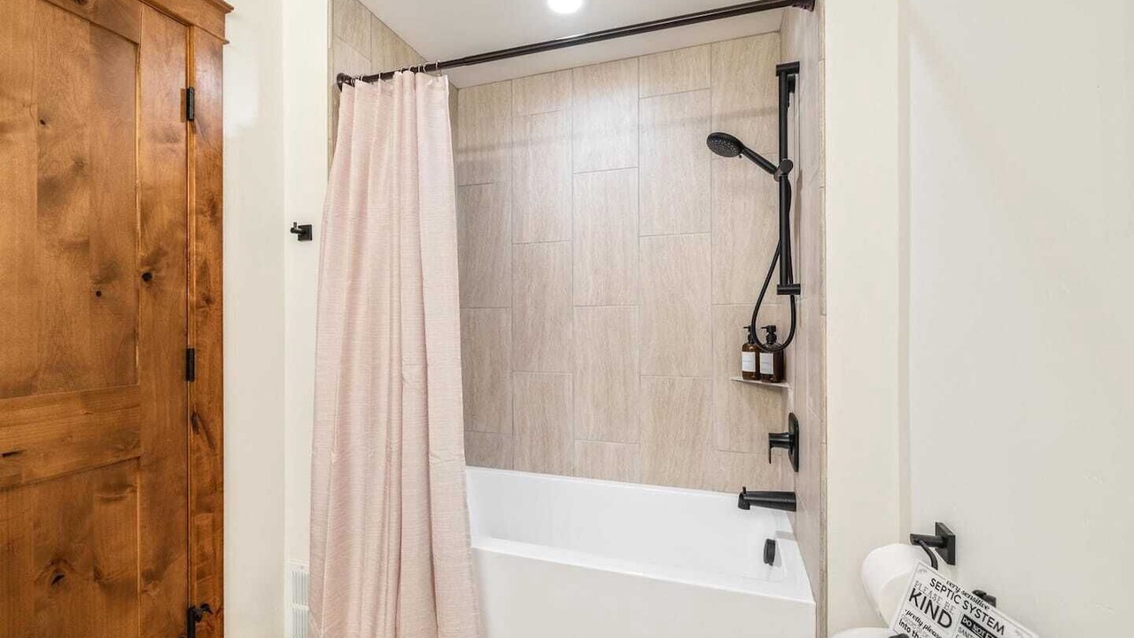 Photo of Bathroom in Sandpoint
