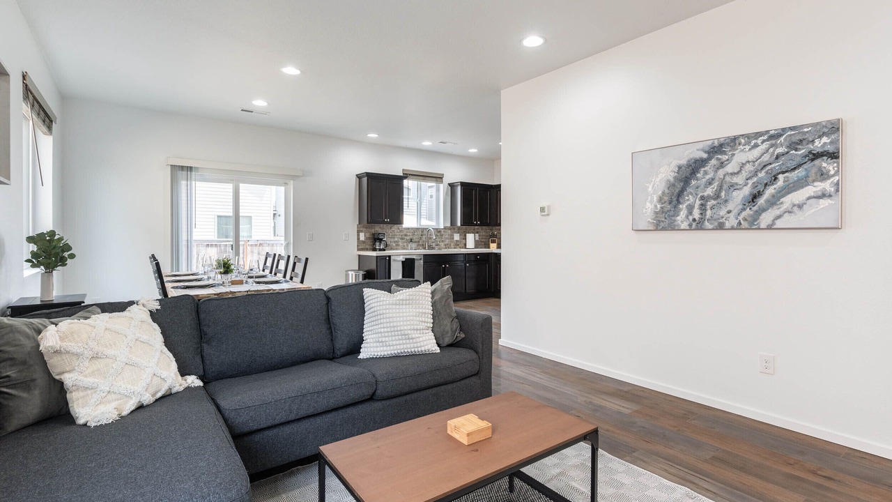 Photo of Livingroom in North Image