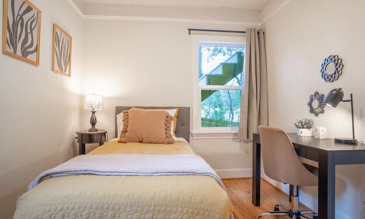 Photo of Bedroom in Burien