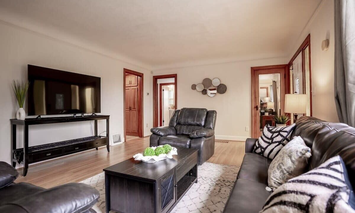 Photo of Livingroom in Burien
