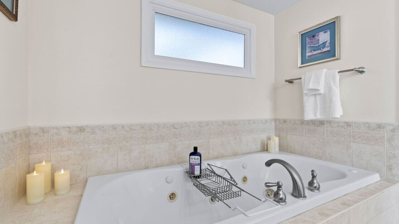 Photo of Bathroom in West Hills
