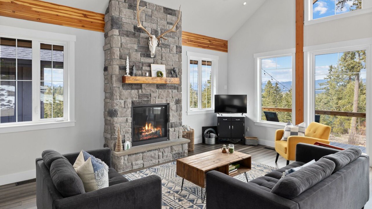 Photo of Livingroom in Cle Elum