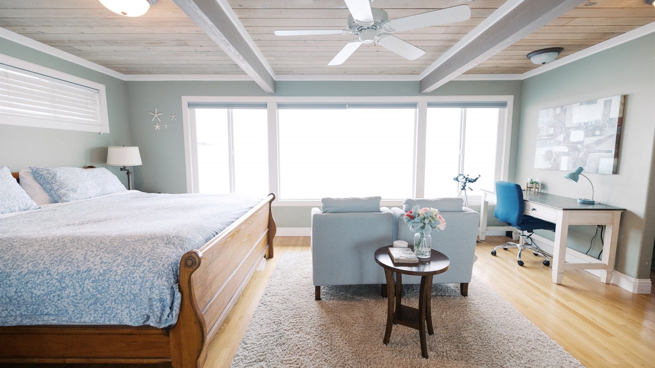 Photo of Bedroom in Oak Harbor
