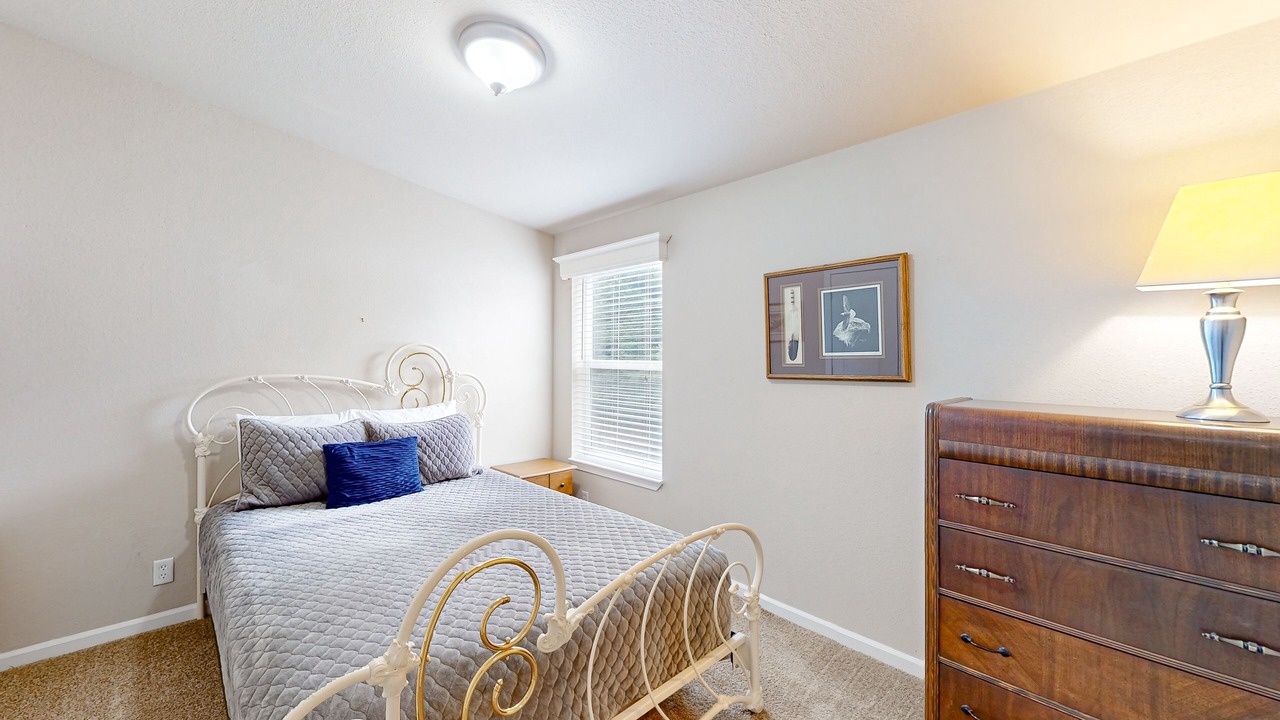 Photo of Bedroom in Spirit Lake