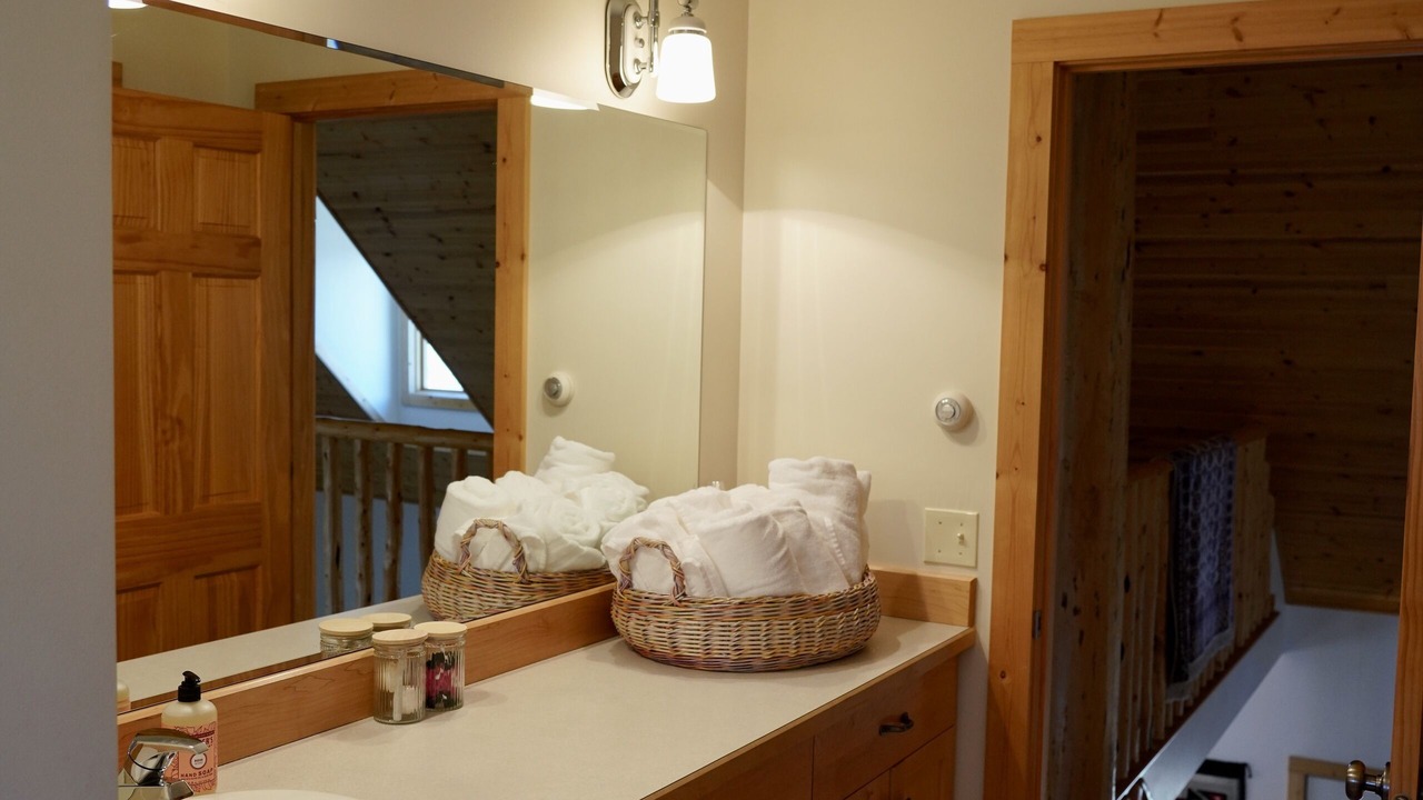 Photo of Bathroom in Emigrant