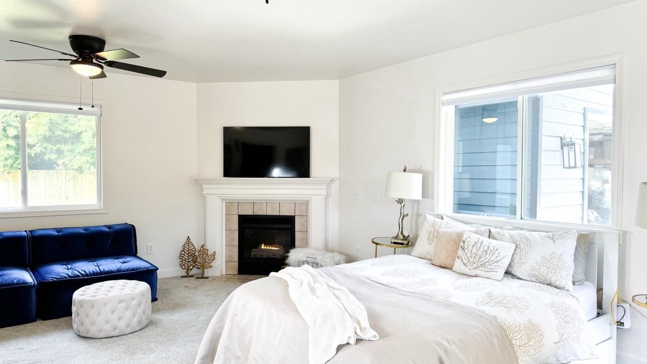 Photo of Bedroom in Duvall