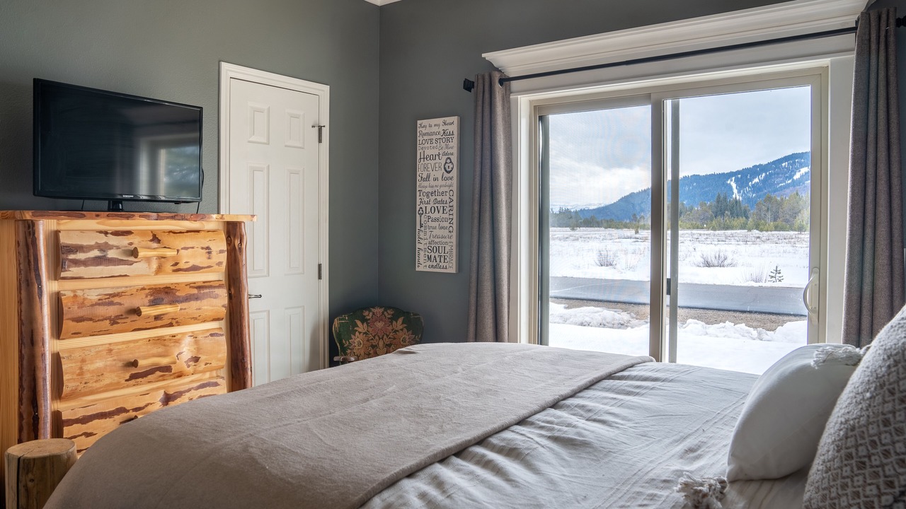 Photo of Bedroom in Donnelly