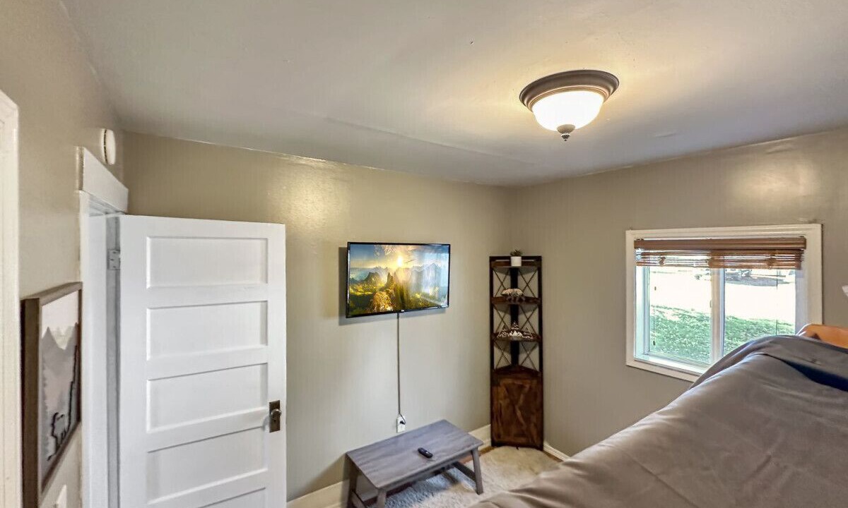 Photo of Bedroom in Cascade