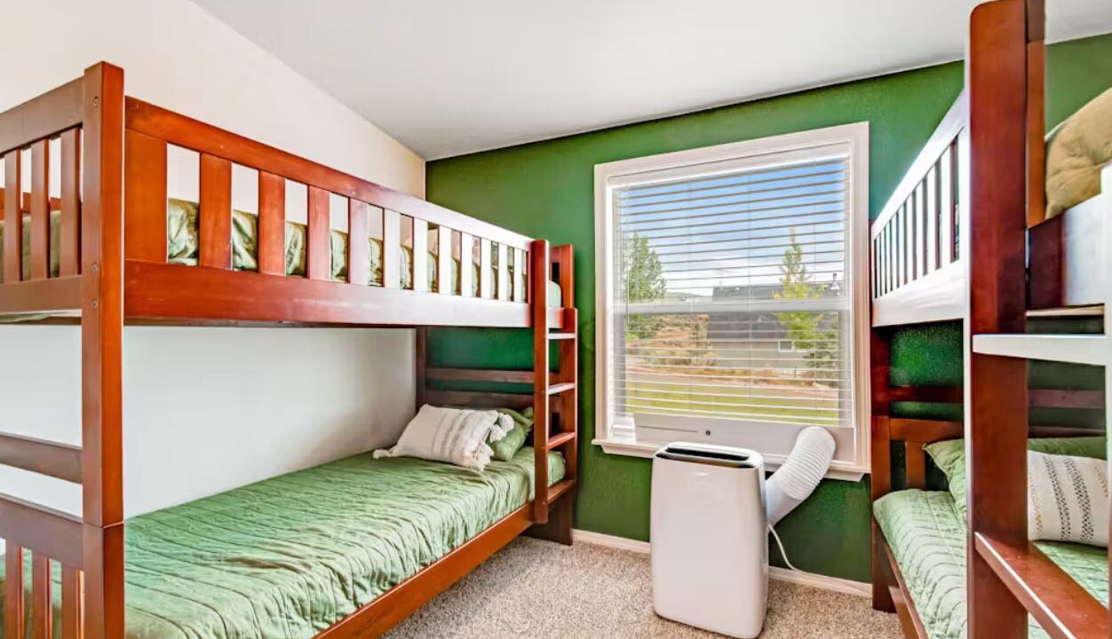 Photo of Bedroom in Sweetwater