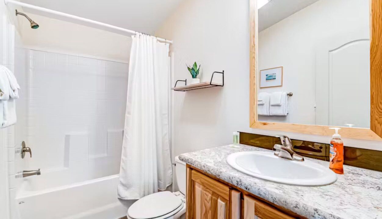 Photo of Bathroom in Sweetwater