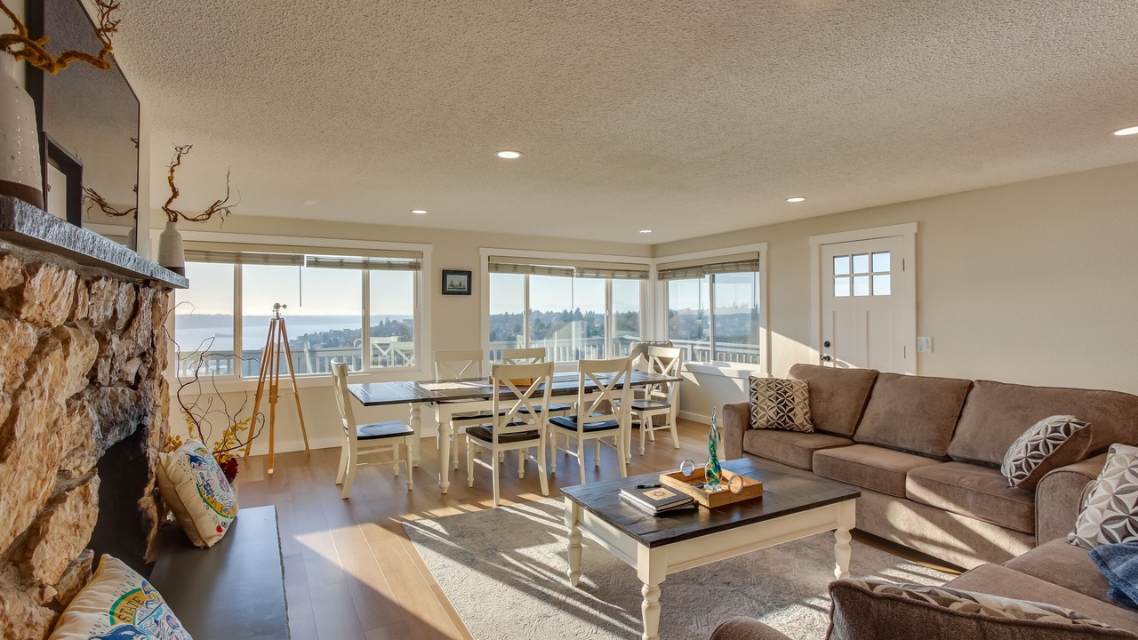 Photo of Livingroom in Northeast Tacoma