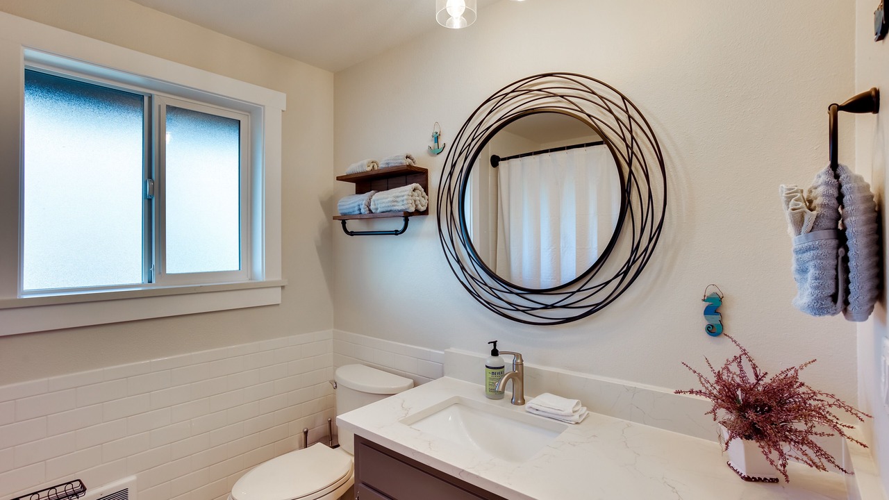 Photo of Bathroom in Northeast Tacoma