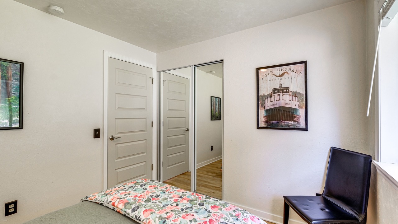 Photo of Bedroom in Retsil