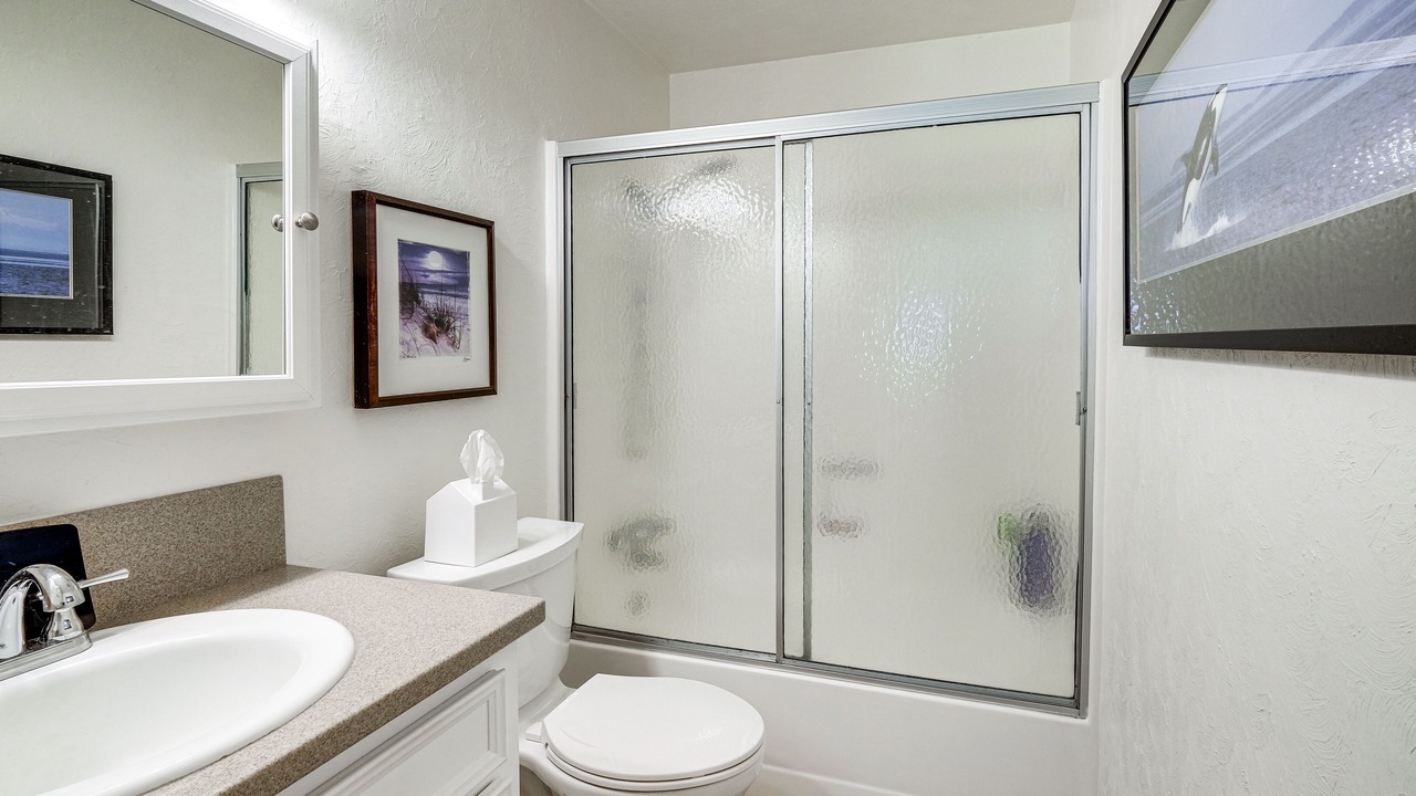 Photo of Bathroom in Retsil