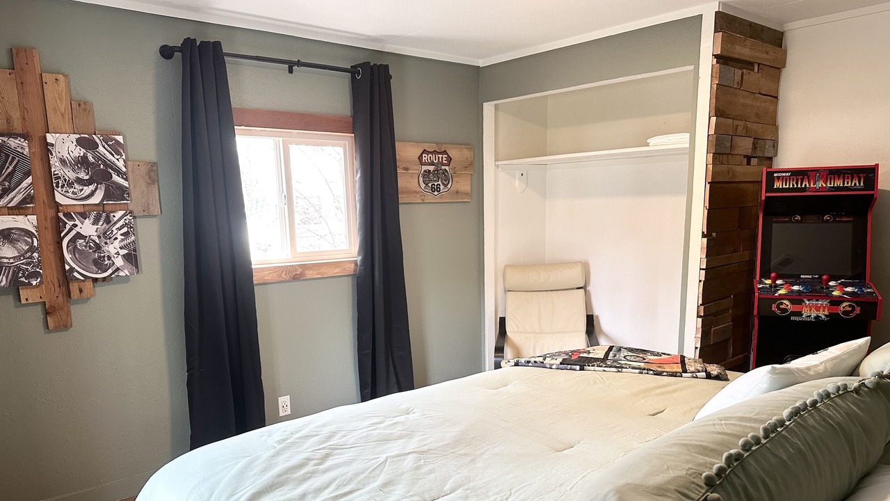 Photo of Bedroom in Idaho City
