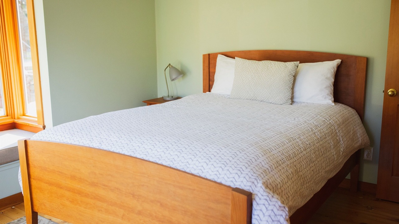 Photo of Bedroom in Lummi Island