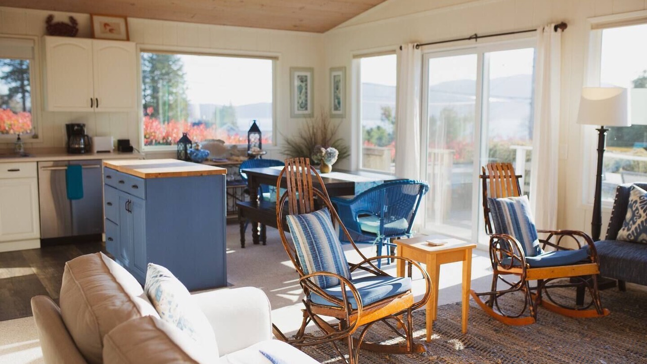 Photo of Livingroom in Lummi Island