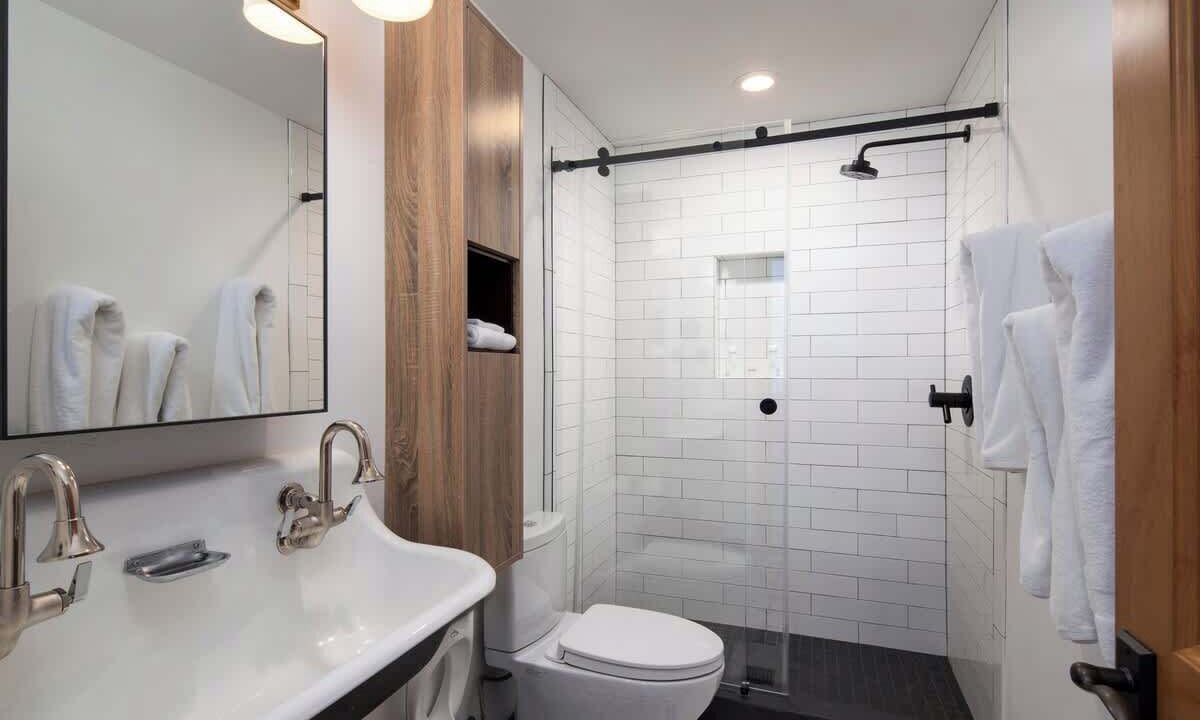 Photo of Bathroom in Elkhorn Village