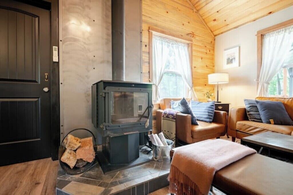 Photo of Livingroom in Mount Hood Village