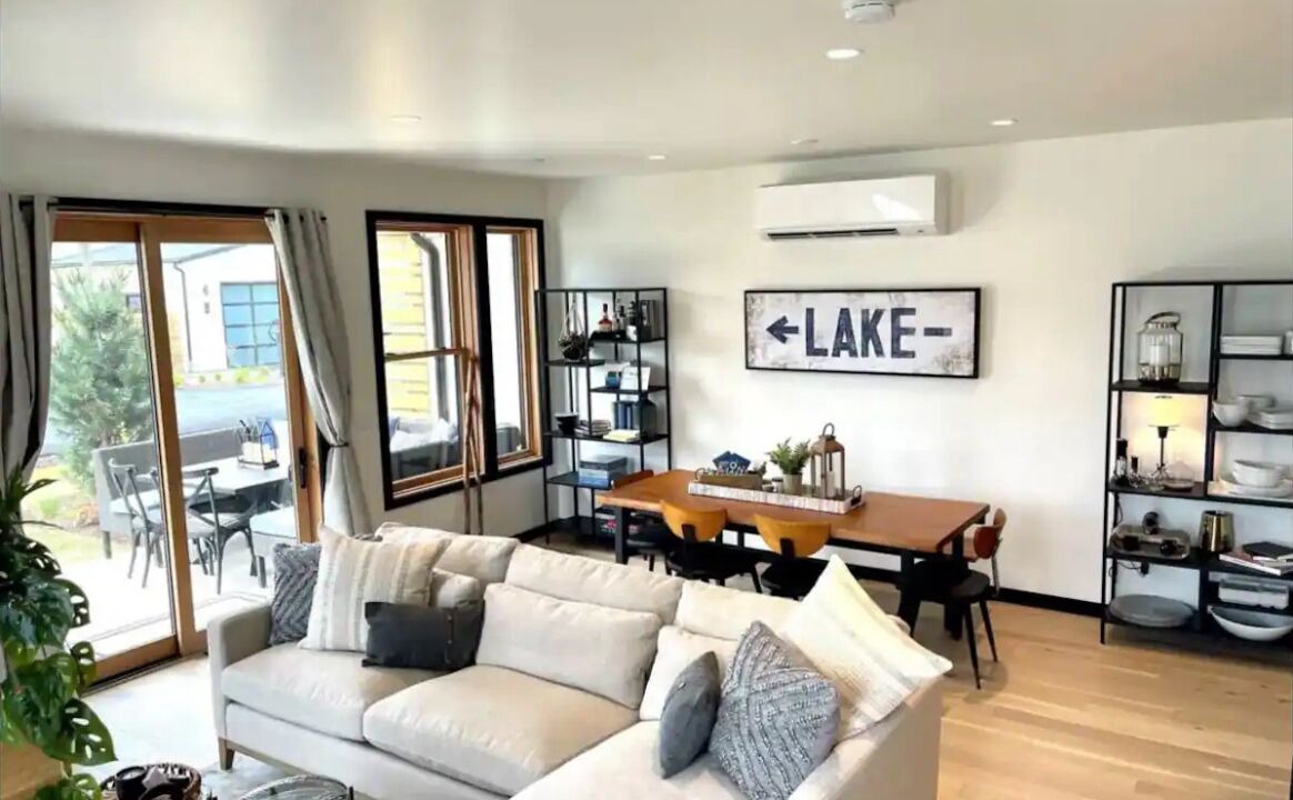 Photo of Livingroom in Wapato Point