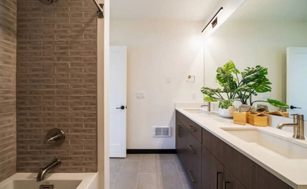 Photo of Bathroom in Wapato Point