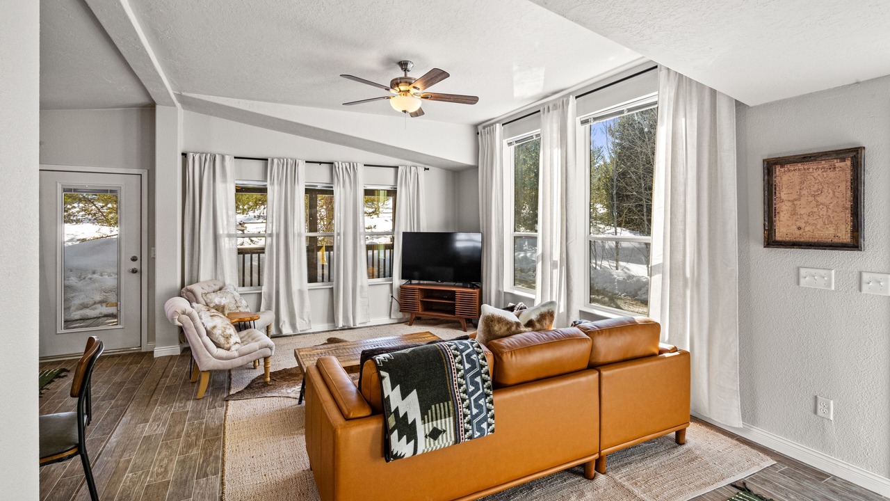 Photo of Livingroom in Lazy Acres