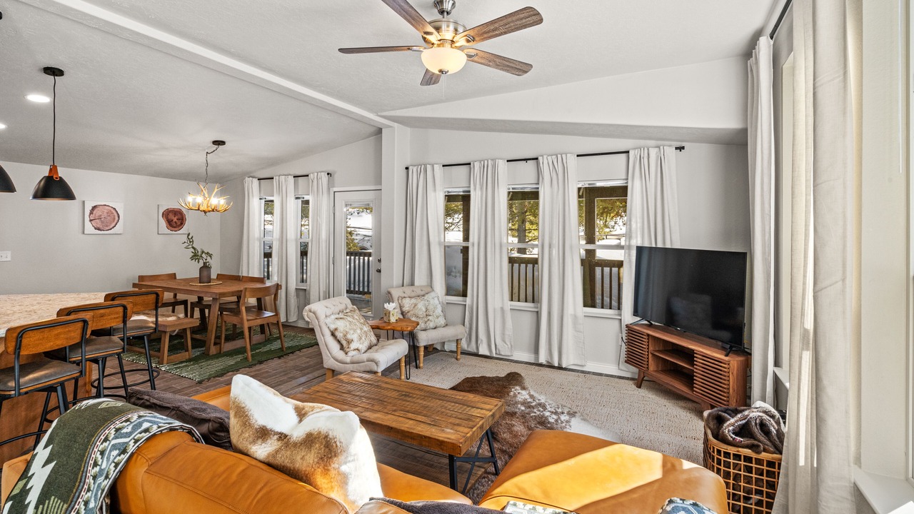 Photo of Livingroom in Lazy Acres
