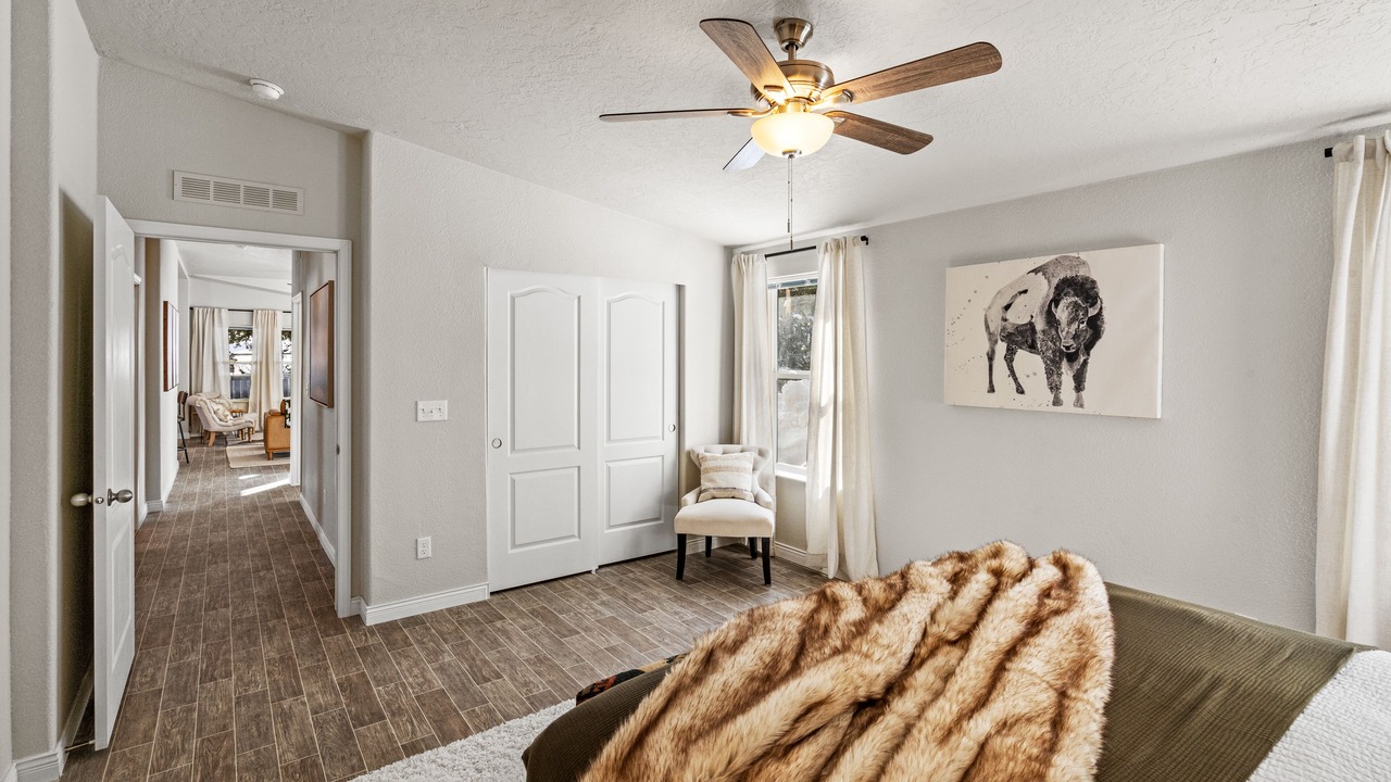 Photo of Bedroom in Lazy Acres