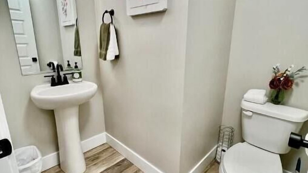 Photo of Bathroom in Ammon